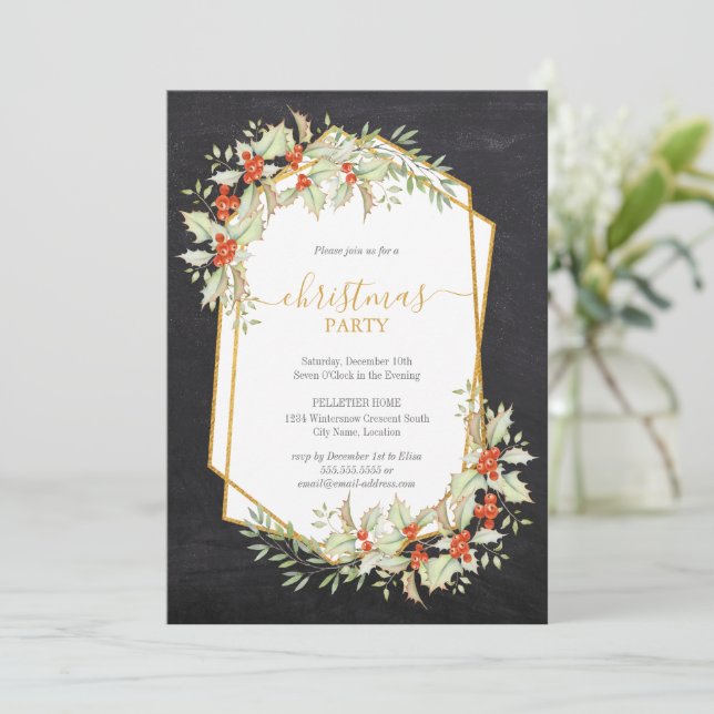 Invitación Oro y Holly | Navidades de tablero geométrico (Anverso de pie)