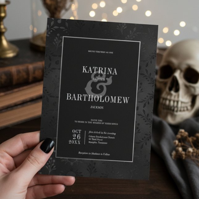 Invitación Oscuro matrimonio gótico negro floral satinado Dam (Subido por el creador)