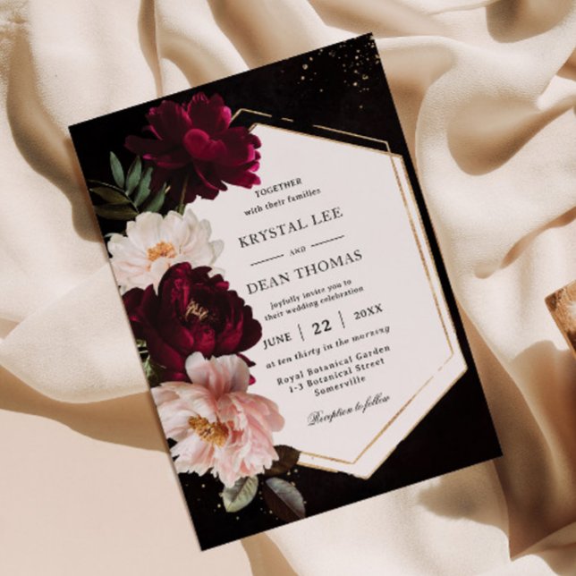 Invitación Oscuro Moody Burgundy Rubor Peonies Boda Floral (Subido por el creador)