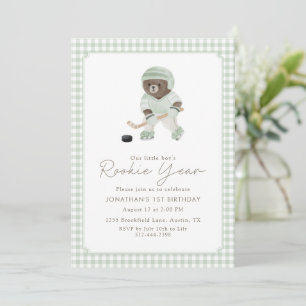 Invitación Oso de peluche de año novato de hockey en cuadros 
