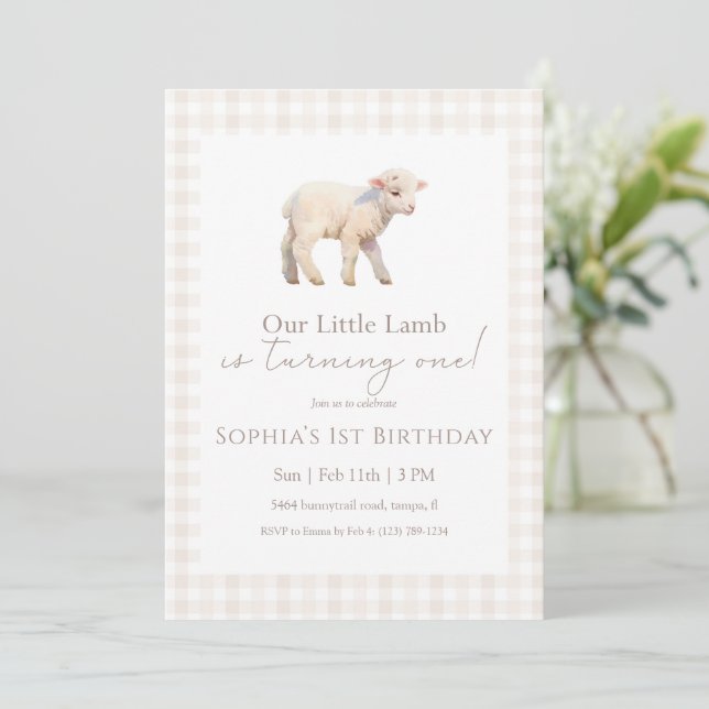 Invitación Our Little Lamb Birthday Neutral Gingham (Anverso de pie)