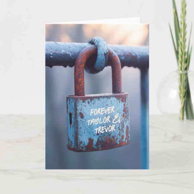 Invitación Padlock de amor agotado en la reja rusty (Anverso)