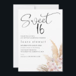 Invitación Pampas Grass Boho Floral Sweet 16th Birthday<br><div class="desc">Pampas Grass Boho Floral Sweet 16th Birthday Invitation Simple y moderna invitación dulce de 16 años con un encabezado moderno de caligrafía negra y un arreglo floral boho con pampas hierba, huertos y rosas. Esta invitación moderna de 16 años para alguien que busca un diseño de invitación inspirado en bohemia....</div>