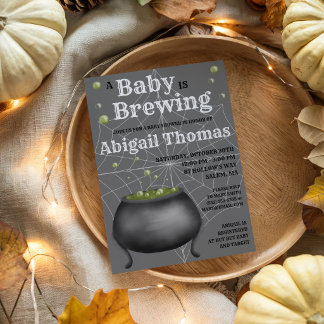 Invitación para baby shower de Halloween A Baby is