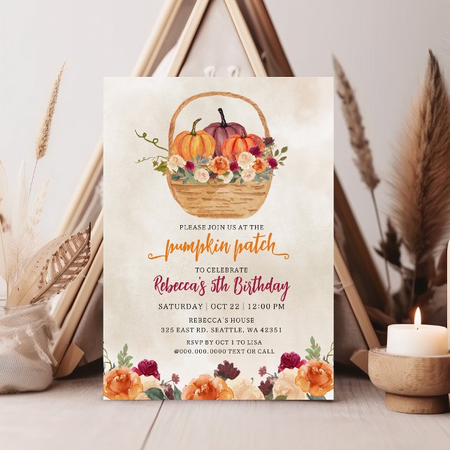Invitación Parche de calabaza del Naranja de Burgundy Floral  (Fall Floral Burgundy Orange Pumpkin Patch Birthday Invitation)
