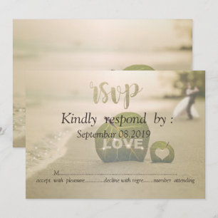 Invitación Pareja de boda en la playa, amor RSVP