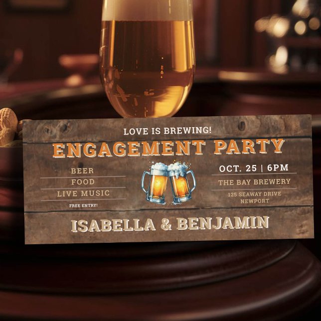 Invitación Partido de compromiso de boletos de madera de cerv (beer themed engagement party invitation brewery ticket rustic wood board)