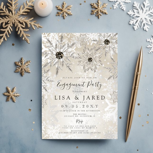Invitación Partido de compromiso de invierno de Silver Gold S (Silver Gold Snowflakes Winter Engagement Party Invitation)