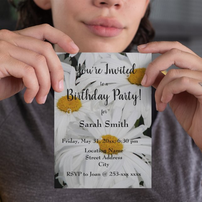 Invitación Partido de Cumpleaños Floral de White Daisies (In Situ)