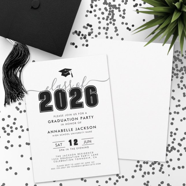 Invitación Partido de Graduación Blanco Negro Moderno y Simpl (Simple Modern Black White Graduation Party Invitation)