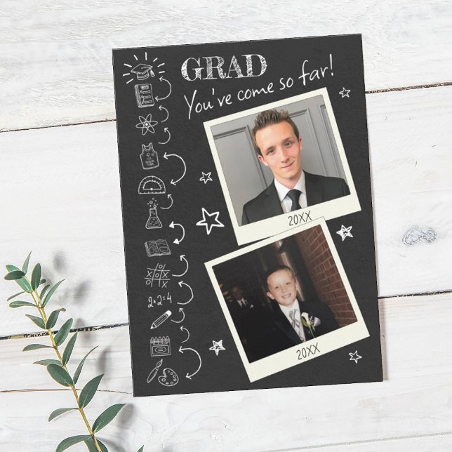 Invitación Partido de Graduación de Foto de Doodle con Dibujo (Polaroid photos with doddle hand drawn black chalkboard Graduation Invitation)