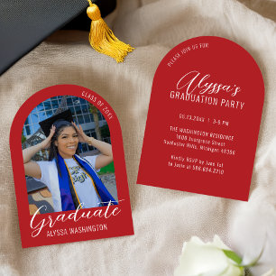 Invitación Partido de Graduación de Foto del Arco Rojo Modern