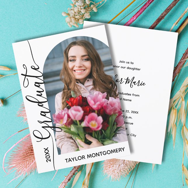 Invitación Partido de Graduación de Fotografía con Arco Moder (Modern arched photo graduation party invitations with your details on the back)