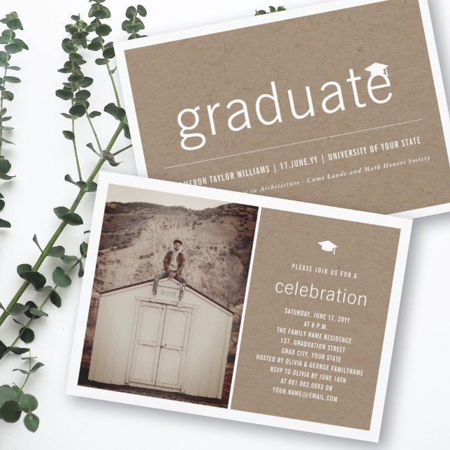Invitación Partido de Graduación de Fotografía Graduada de Br (Brown Kraft Simple Graduate Photo Rustic Graduation Party Invitation @ zazzle.com/color_therapy)