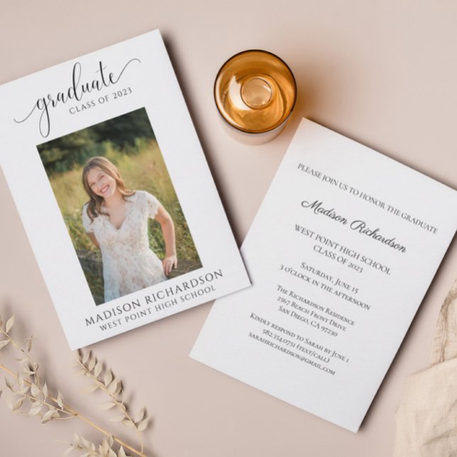 Invitación Partido de graduación de fotografías en blanco y n (Subido por el creador)