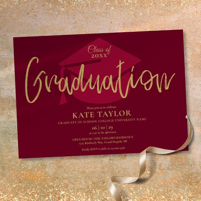 Invitación Partido De Graduación De Guiones De Borgoña Y Oro (Burgundy And Gold Script Graduation Party Invitation)