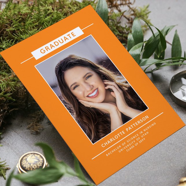 Invitación Partido de Graduación Naranja de fotografía simple (Subido por el creador)