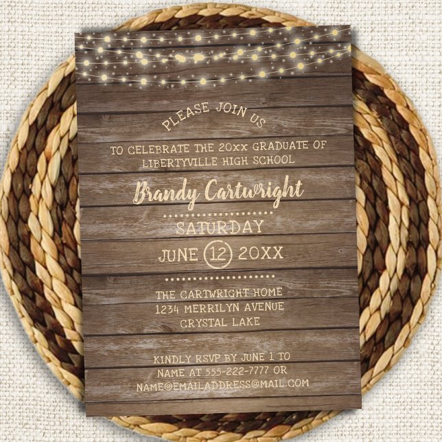 Invitación Partido de Graduación Rustic Wood & String Lights (Subido por el creador)