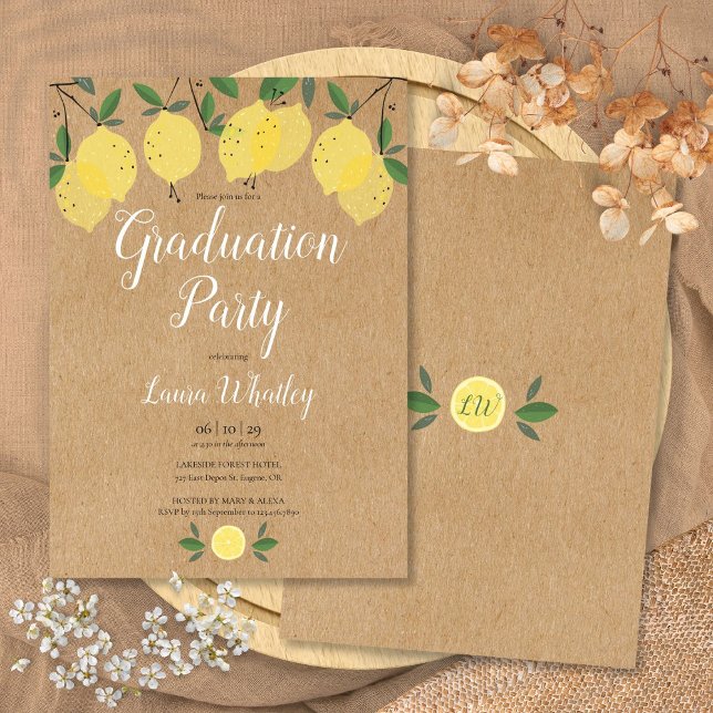 Invitación Partido de Graduación Rústica de Guiones de Verdem (Rustic Lemons Greenery Script Graduation Party Invitation)