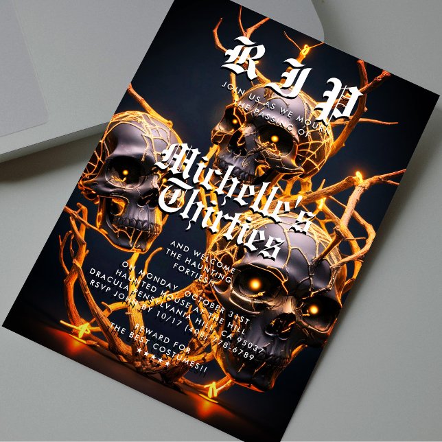 Invitación Partido Halloween de 40 Años QEPD 30 Skull Modern (40th Birthday Halloween Party RIP 30 Skull Modern Invitation
)