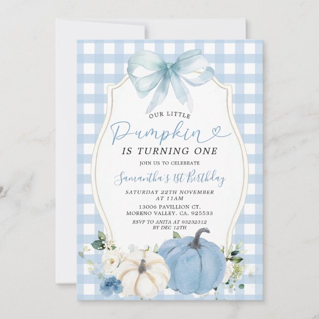 Invitación Pastel Blue Little Pumpkin Gingham Primer Cumpleañ (Anverso)