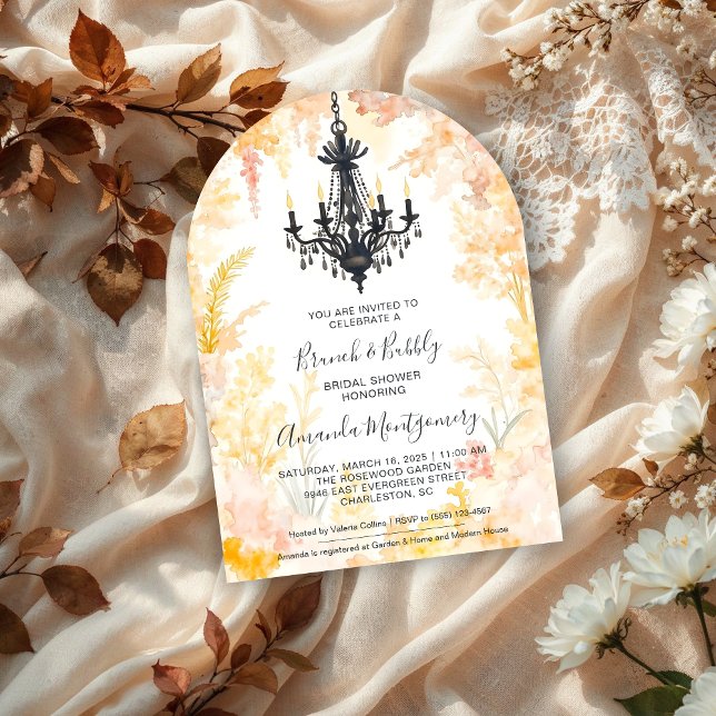 Invitación Pastel Gold Chic Floral Chandelier Bridal Shower (Pastel Gold Chic Elegant Floral Vintage Chandelier Bridal Shower Wedding Invitations Cards. )