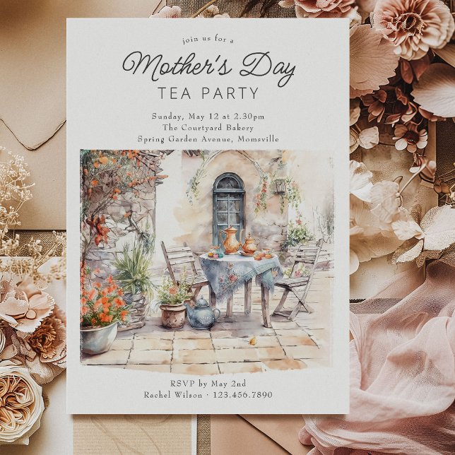 Invitación Patio del jardín acuático del Fiesta de té del Día (Mother's Day Tea Party Invitation with welcoming watercolor rustic courtyard scene)
