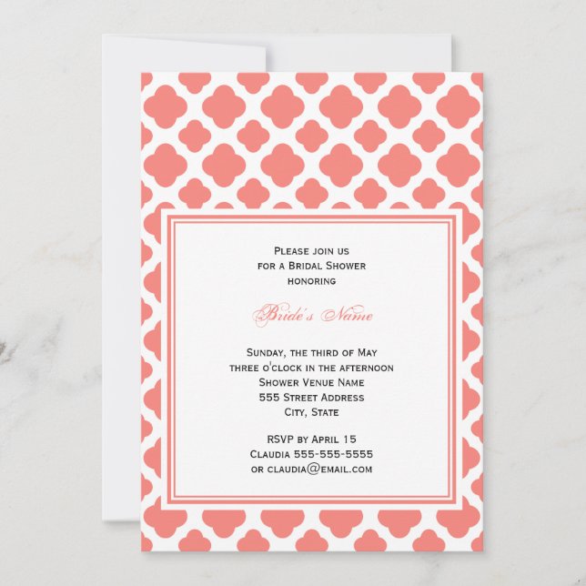 Invitación Patrón de quatrefoil rosa coral Ducha de novia (Anverso)