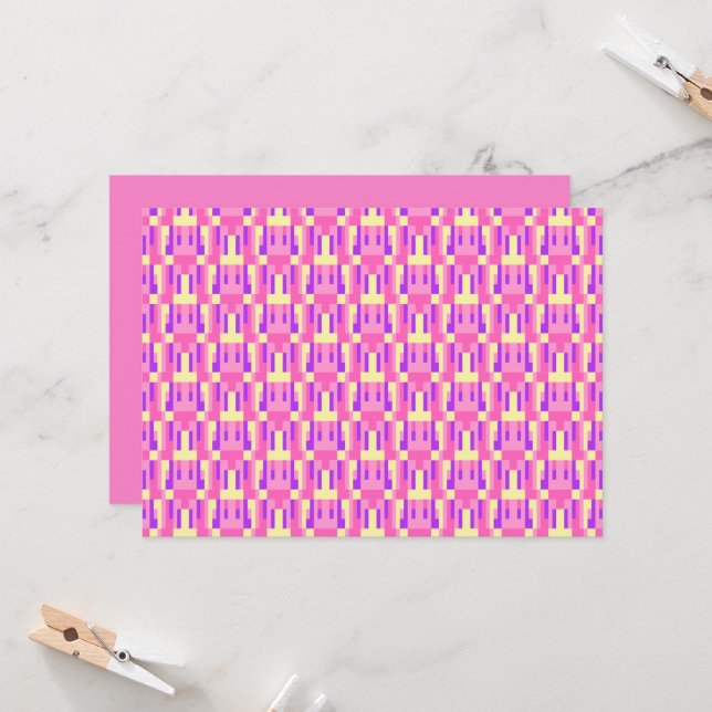 Invitación Patrón geométrico de bloque de píxeles rosa pastel (Anverso/Reverso In Situ)