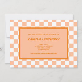 Invitación Peach Fuzz Naranja Checkered Gingham Pattern