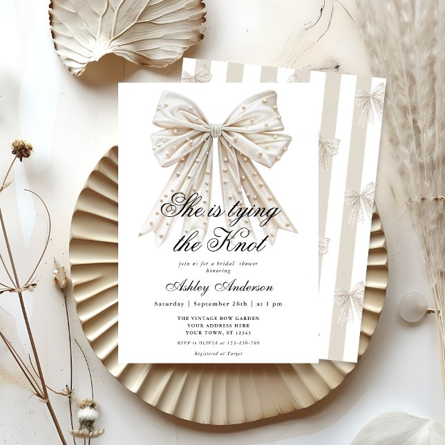 Invitación Pearl Bow está atando la ducha nupcial (Subido por el creador)