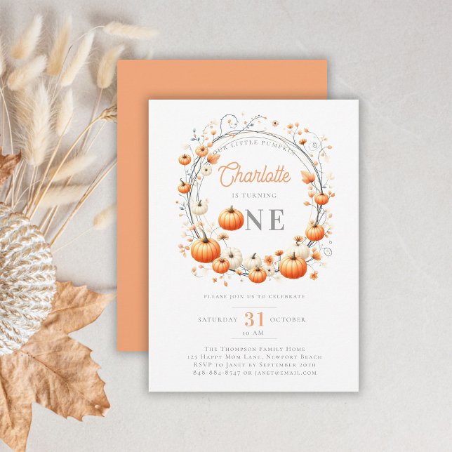 Invitación Pequeña calabaza de marco de guirnalda Girly 1er c (pumpkin 1st birthday invitation girl botanical floral frame watercolor girly cute adorable feminine)