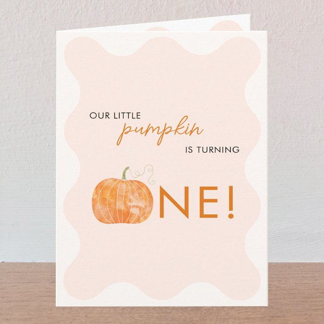 Invitación Pequeña Calabaza Otoño Primer Primer Cumpleaños de (Our Little Pumpkin is Turning One fun first 1st birthday autumn fall themed personalized invitation)