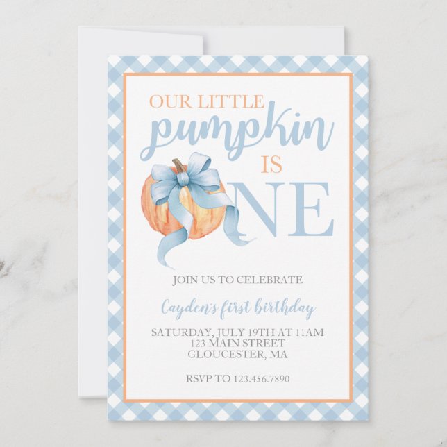 Invitación Pequeña Calabaza Pastel Azul Bow otoño 1er cumplea (Anverso)