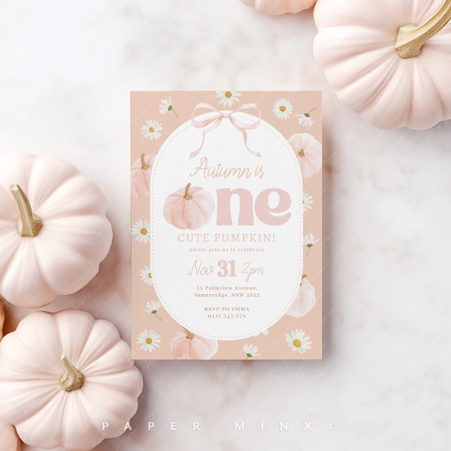 Invitación Pequeña Calabaza Primer Día Daisies Peach Bow (Subido por el creador)