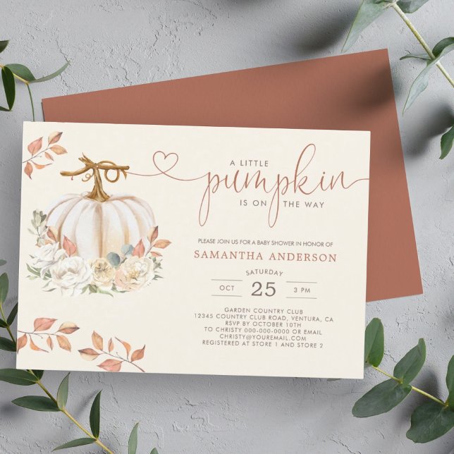 Invitación Pequeña calabaza Rustica Caída Floral Baby Shower (A pumpkin baby shower invite is a delightful way to incorporate the fall season to celebrate.)