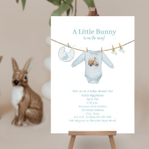 Invitación Pequeño conejito de Pascua Ropa Azul Baby Shower