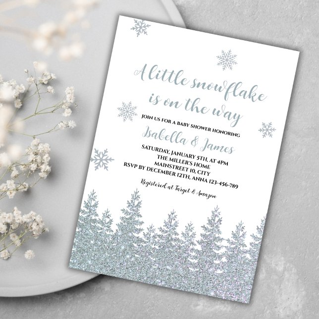 Invitación Pequeño copo de nieve en Baby Shower Woodland (winter baby shower invitation gender neutral woodland silver glitter little snowflake on the way)