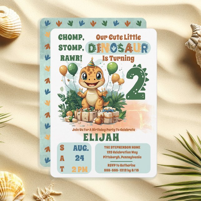 Invitación Pequeño niño de dinosaurio lindo segundo Fiesta de ("Chomp, Stomp, Rawr!" "Our Cute Little Dinosaur Is Turning 2" 2nd Birthday Party Invitation)