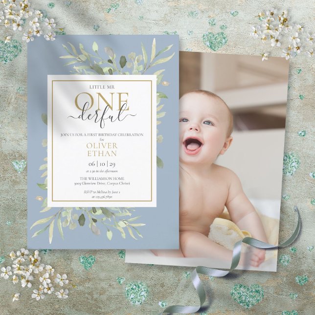 Invitación Pequeño Sr ONEMaravilloso Niño Foto Azul Primer cu (Little Mr ONEderful Boy Blue Photo First Birthday Invitation)