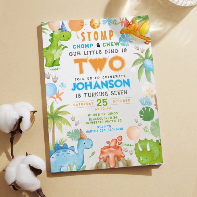 Invitación Pequeños estómicos de dinosaurios y fiesta de cump (Little Dinosaur Stomp and Chomp Birthday Party Invitation)