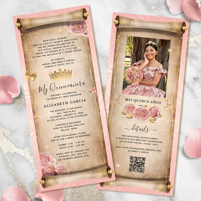 Invitación Pergamino de fotos de pergamino perdedor de oro ro (Elegant gold and blush pink rose quinceanera scroll invitation cards for your fairytale birthday.)