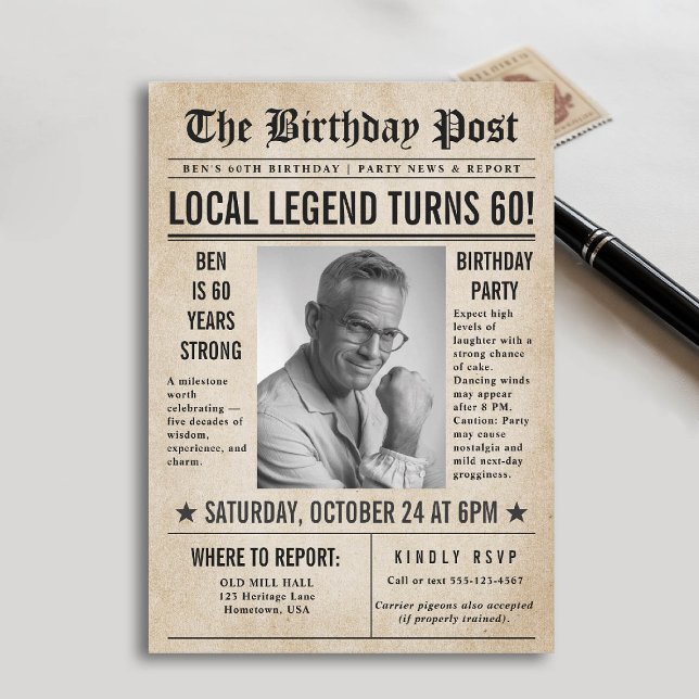 Invitación Periódico Birthday News Funny Hombres Humorísticos (60th birthday party for men invitation card photo template vintage newspaper news funny humorous)