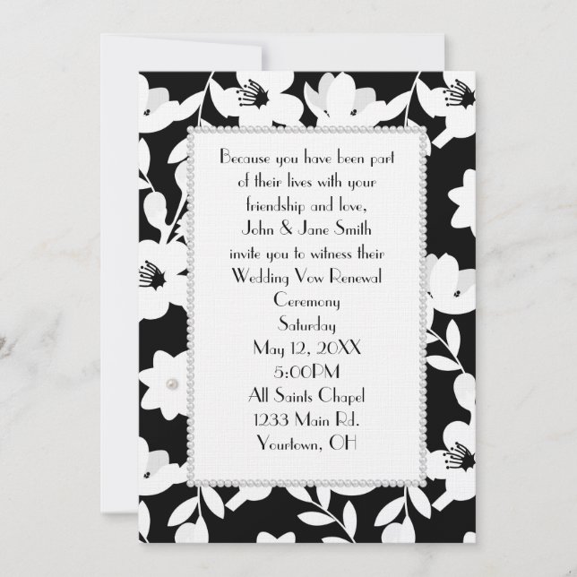 Invitación Perlas Sobre Flores Negra Y Blanca (Anverso)