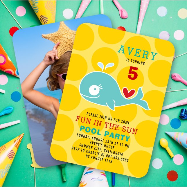 Invitación Personalizado Fiesta de la Piscina de Ballenas Ver (Cartoon Green Whale Pool Party Photo Girl's Birthday Invitation @ fatfatin_mini_me)