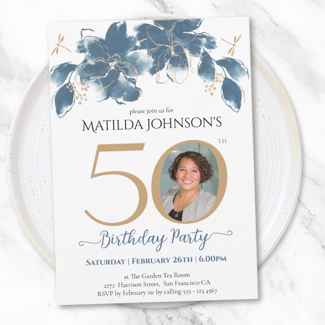 Invitación Personalizado floral azul dorado Foto 50 cumpleaño (Gold Blue Floral Custom Photo 50th Birthday Invitation)