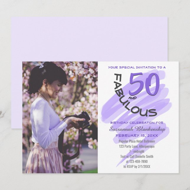 Invitación Personalizado foto morado Fiesta "50 y fabuloso" (Anverso / Reverso)