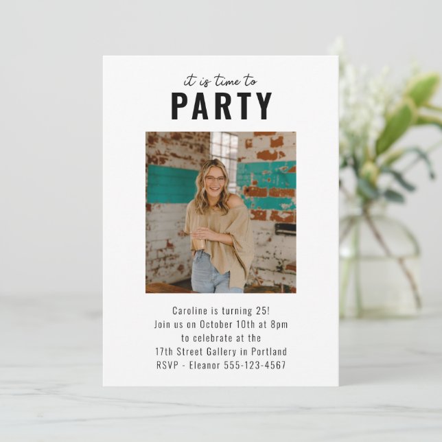 Invitación Personalizado simple foto moderna fiesta de cumple (Anverso de pie)