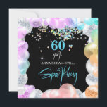 Invitación *~* PERSONALIZAR GENÉRICO cualquier edad Globos Cu<br><div class="desc">* Edad Genérica Enérgicamente Mejorada - 60 (EDIT AGE si es necesario) Invitación a la fiesta de cumpleaños de Moda femenina festiva. Este diseño es muy luminoso, con Purpurina arcoiris y un moderno guión elegante. El color de fondo es NEGRO en ambos lados de la invitación a la celebración del...</div>