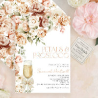 Petales modernos y ducha de novias con arco floral